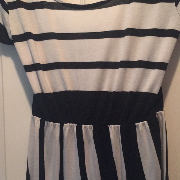 Divided/ H&M summer dress - Picture 6 of 10